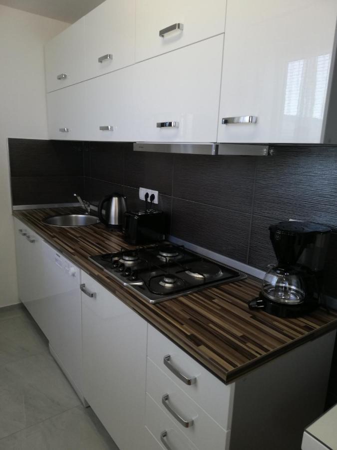Apartmani Poljanec Vir Exterior photo