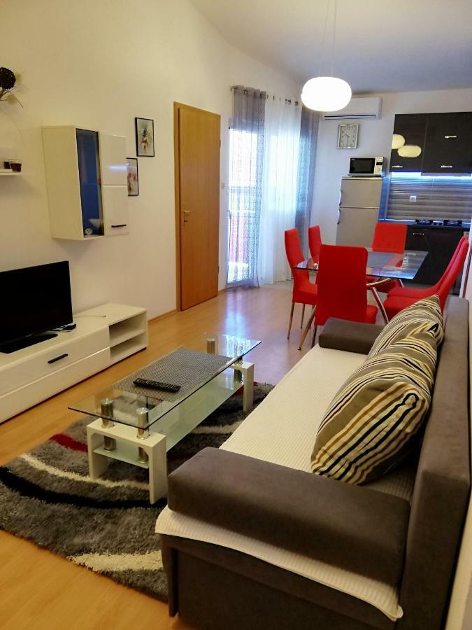 Apartmani Poljanec Vir Exterior photo